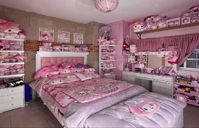 Hello Kitty Room Decor